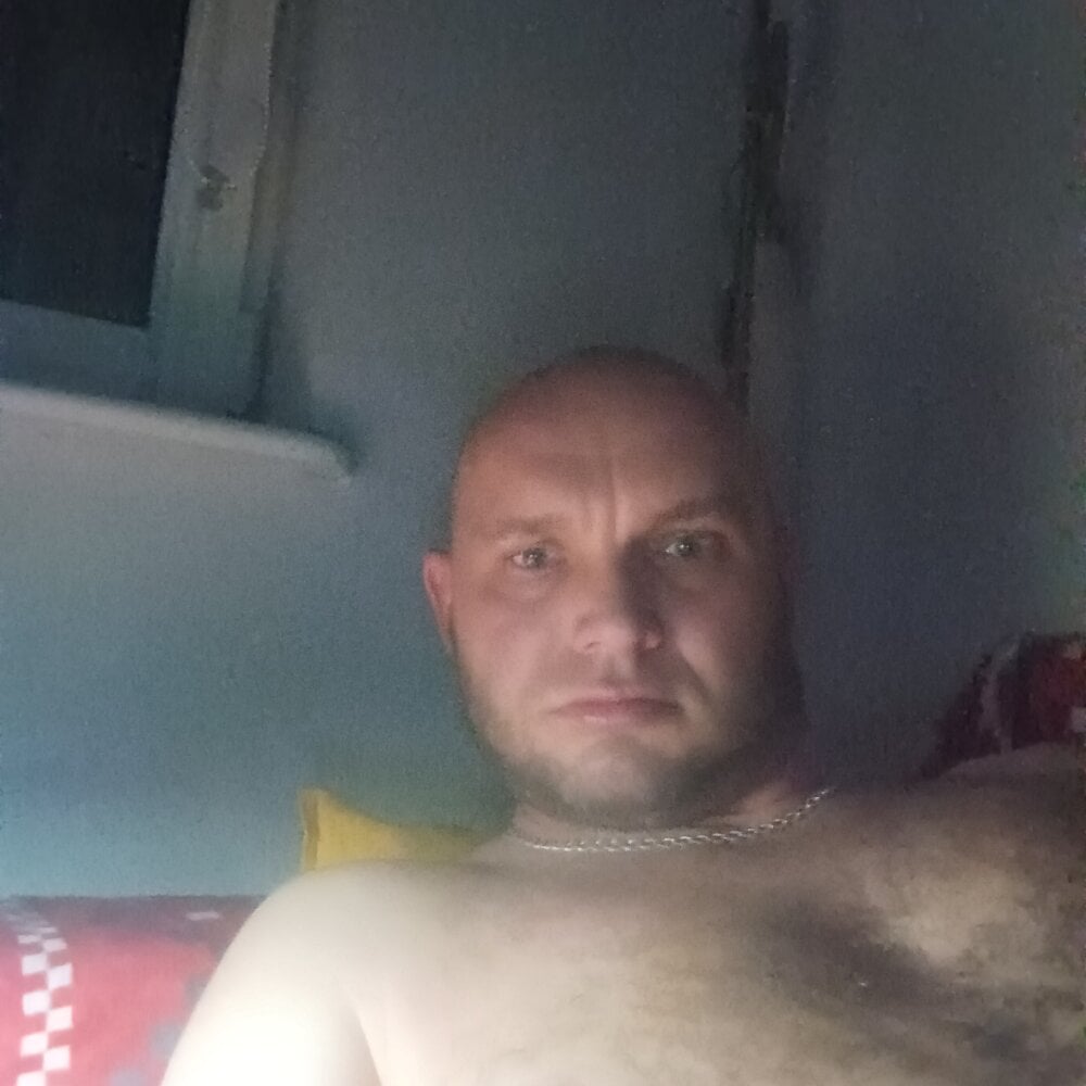 09Adrian061