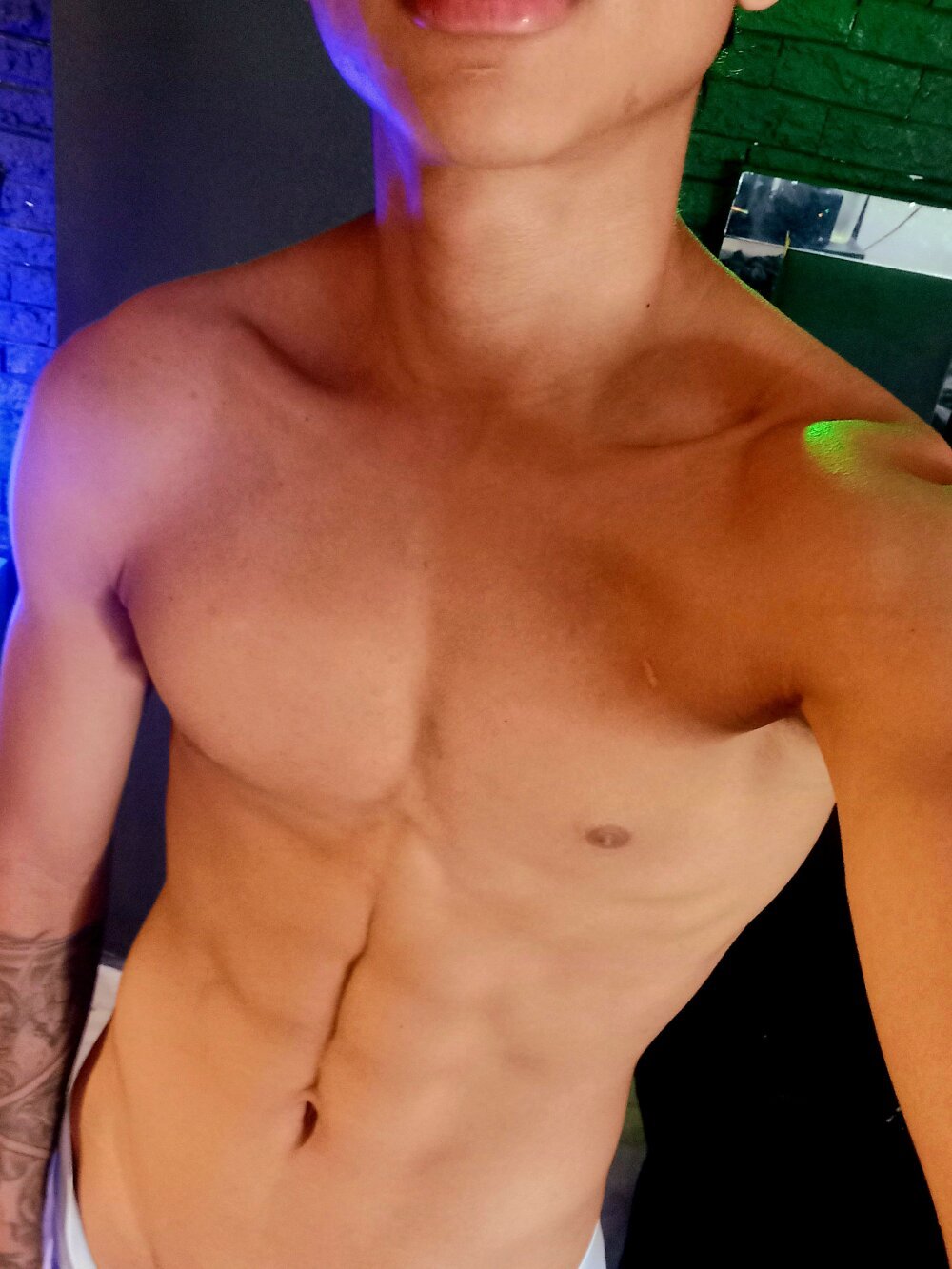 Adam_piarse