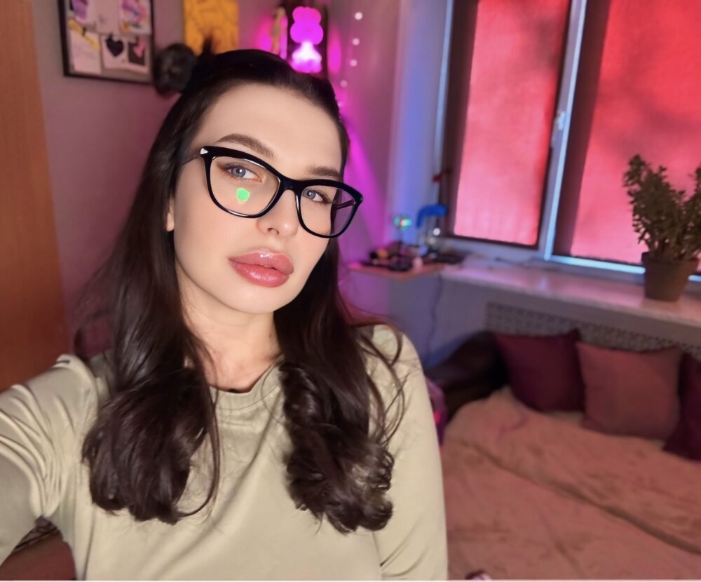 Adelina_Ray
