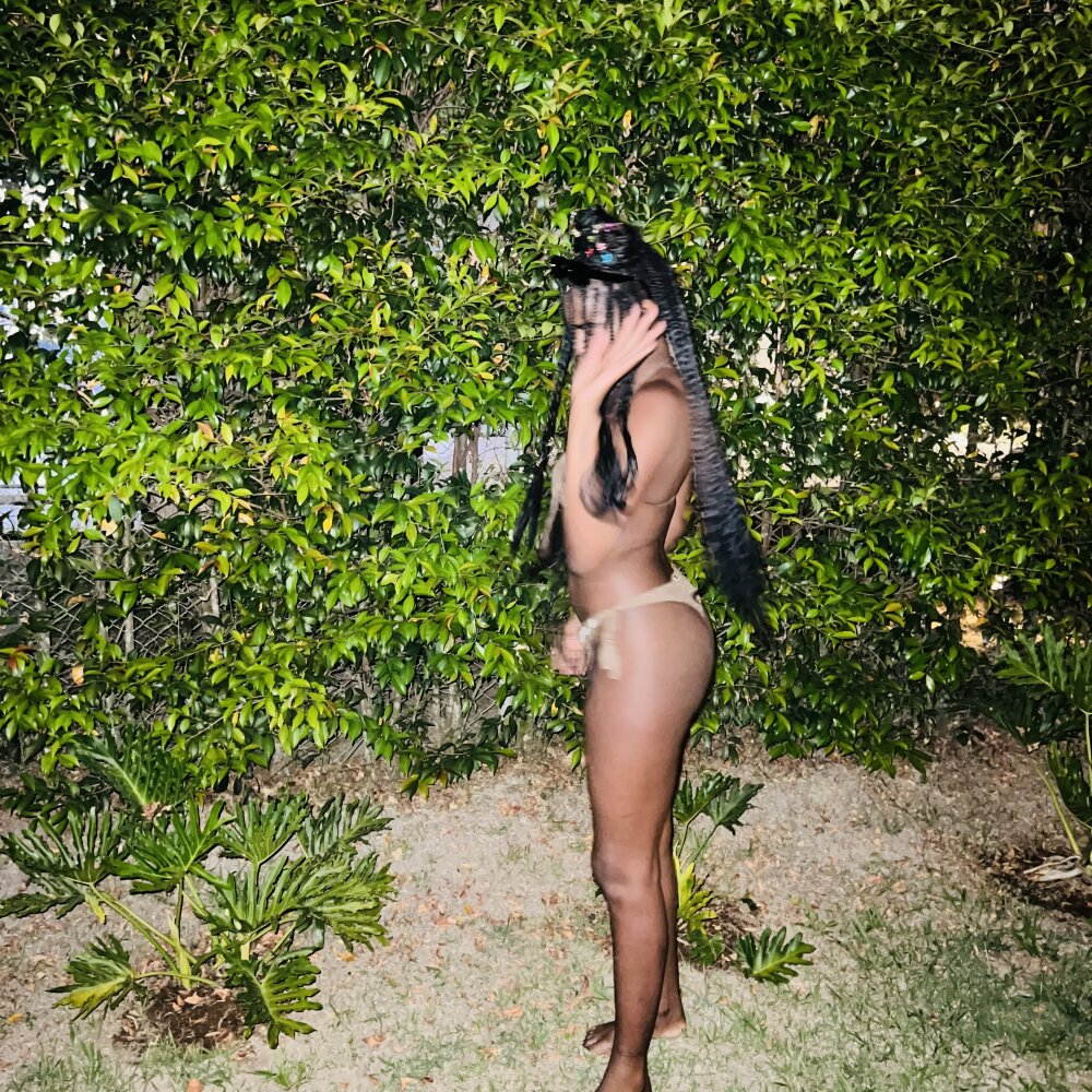 Aisha_cooper