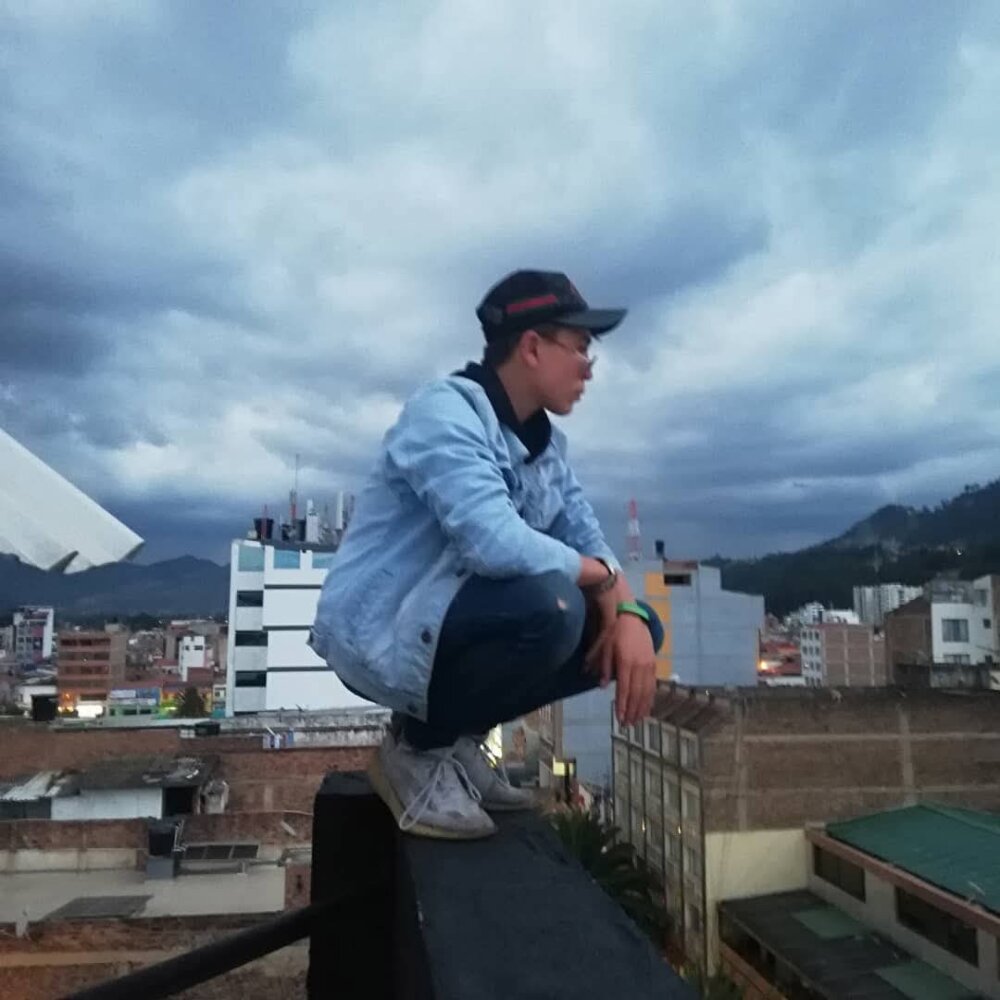AlejandroMontalvo_Hot