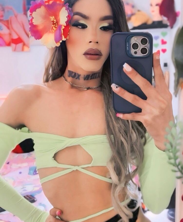 Alexa_HardCock