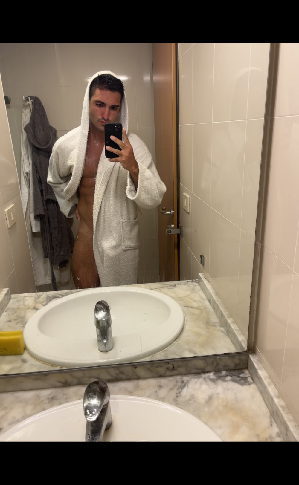 Alexox02