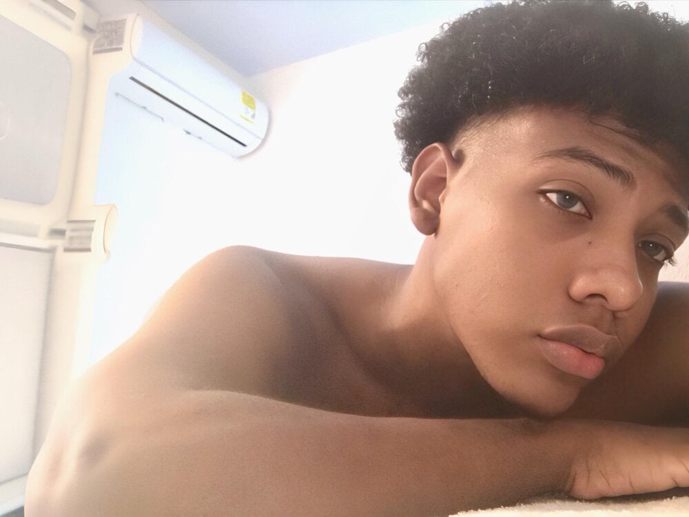 Allan_Ghersi02