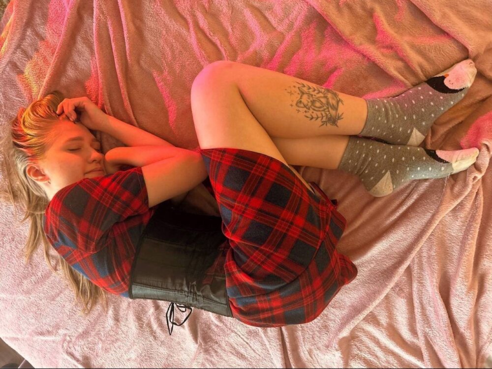 AlluringSonya