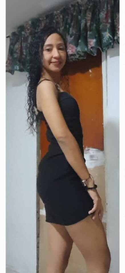 Amelia_crownn