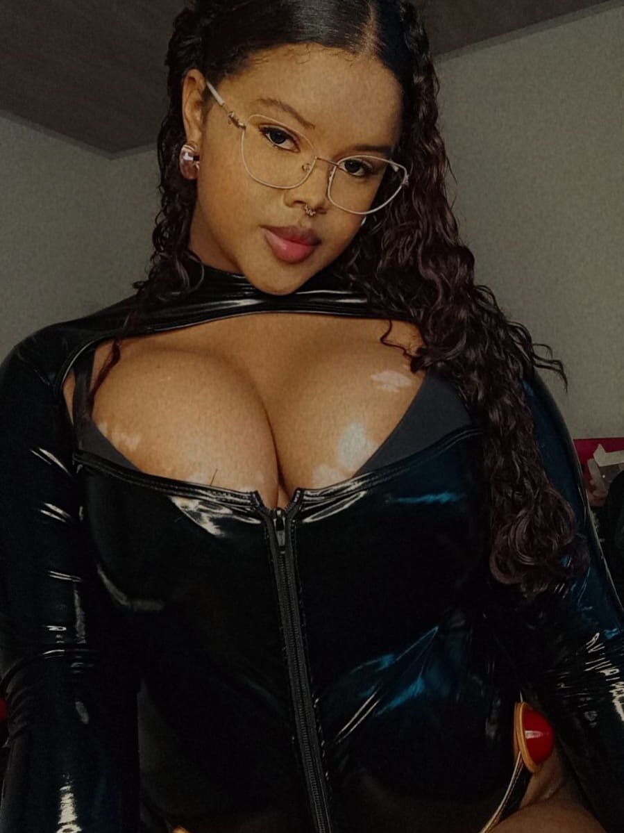 Antonella_boobs_