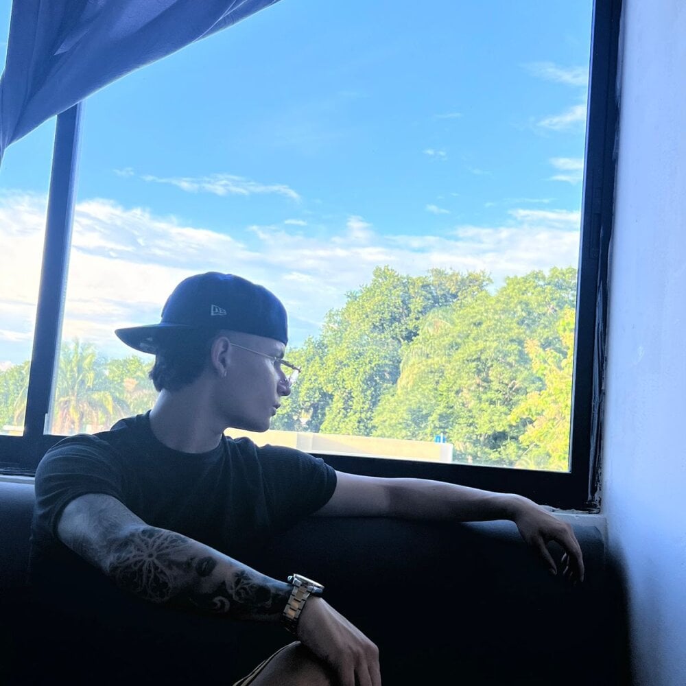 Aron_miler