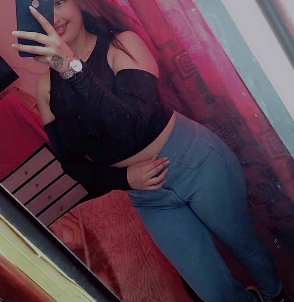 Belinnda_pink