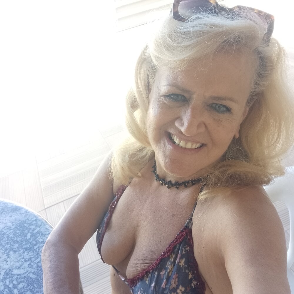Belladama61