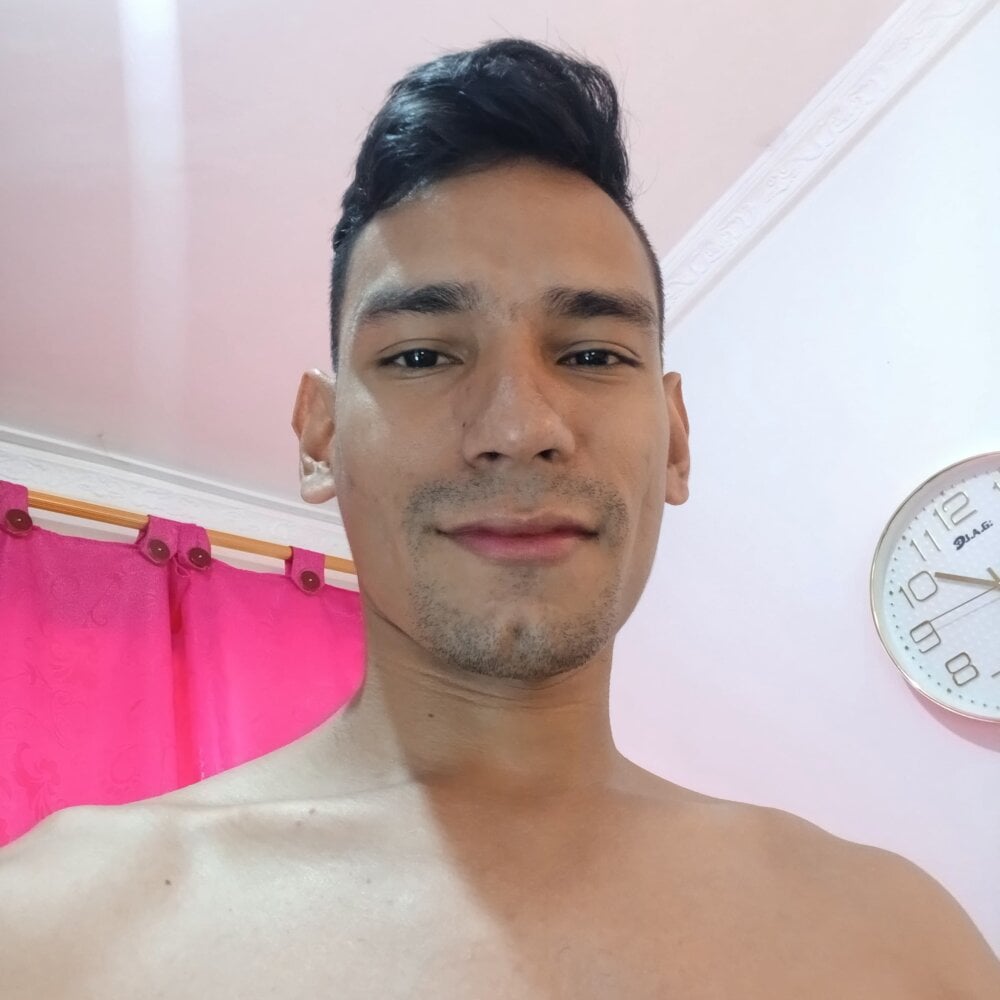 Brutal_gay_show