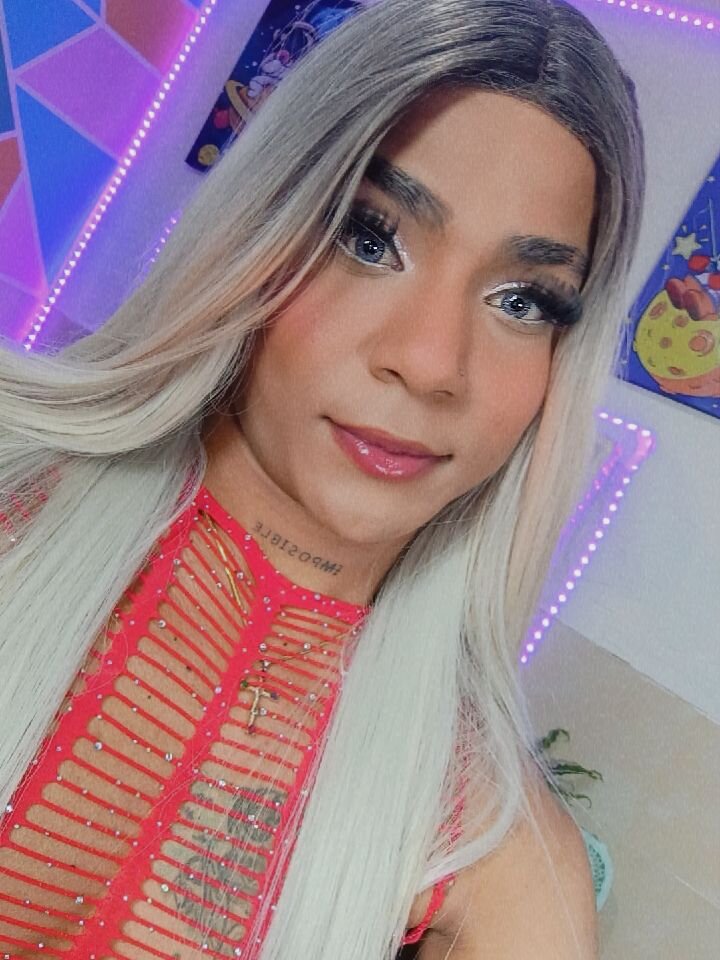 Bryhanna_Honey