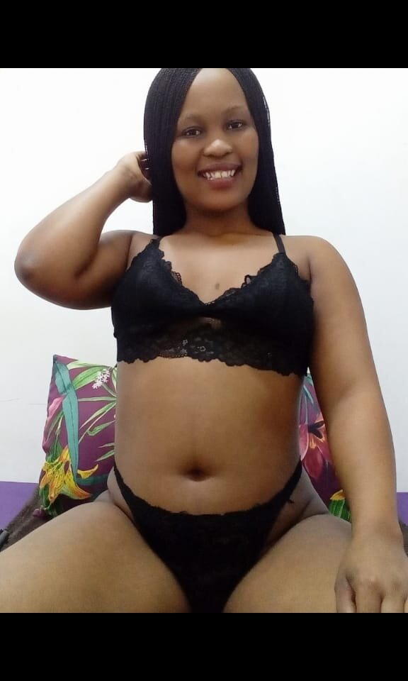 CURVYHUN21xxxx