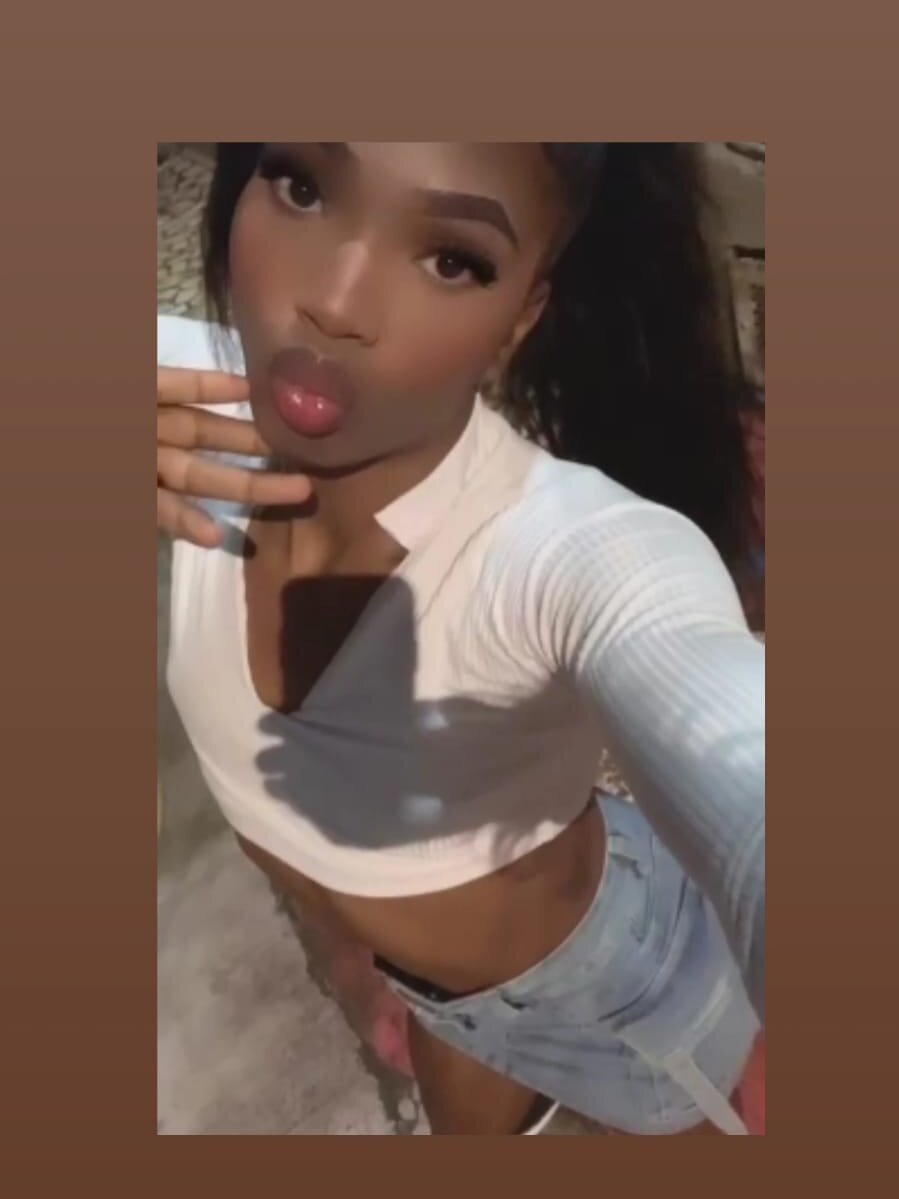 Camelia_Queen