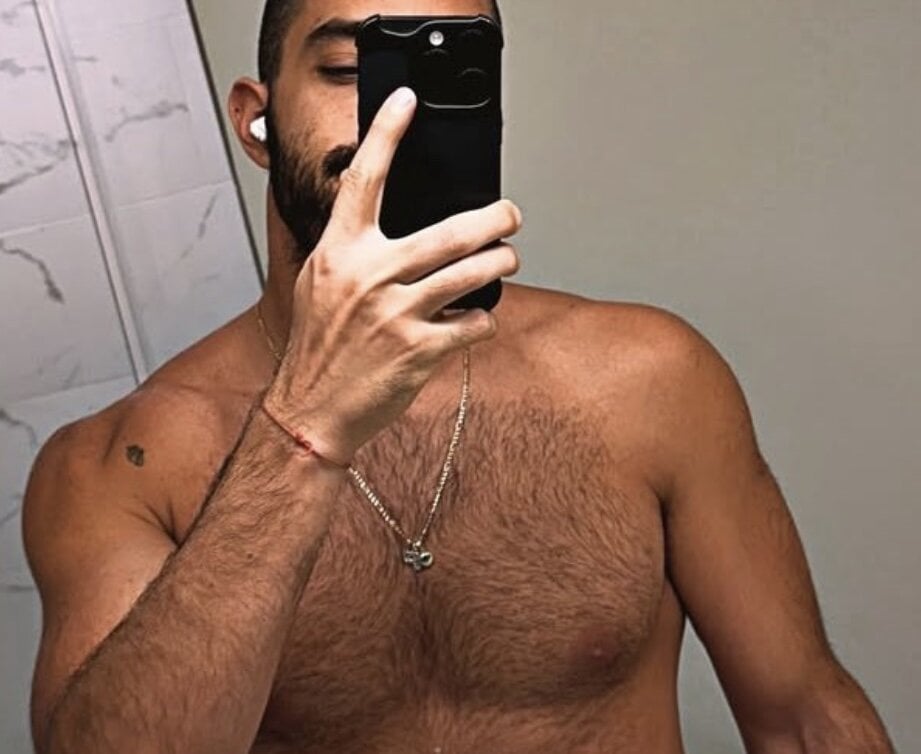 Canadianhornyslut