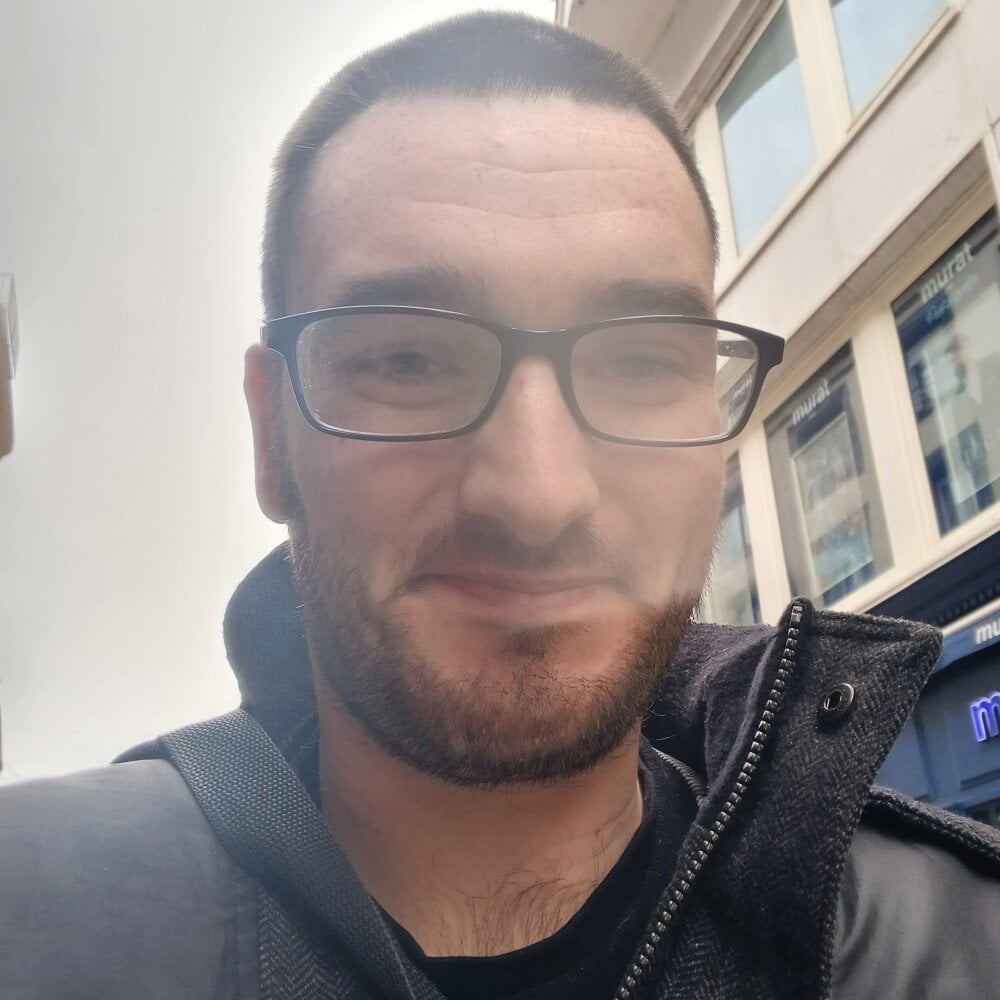 Chris031564