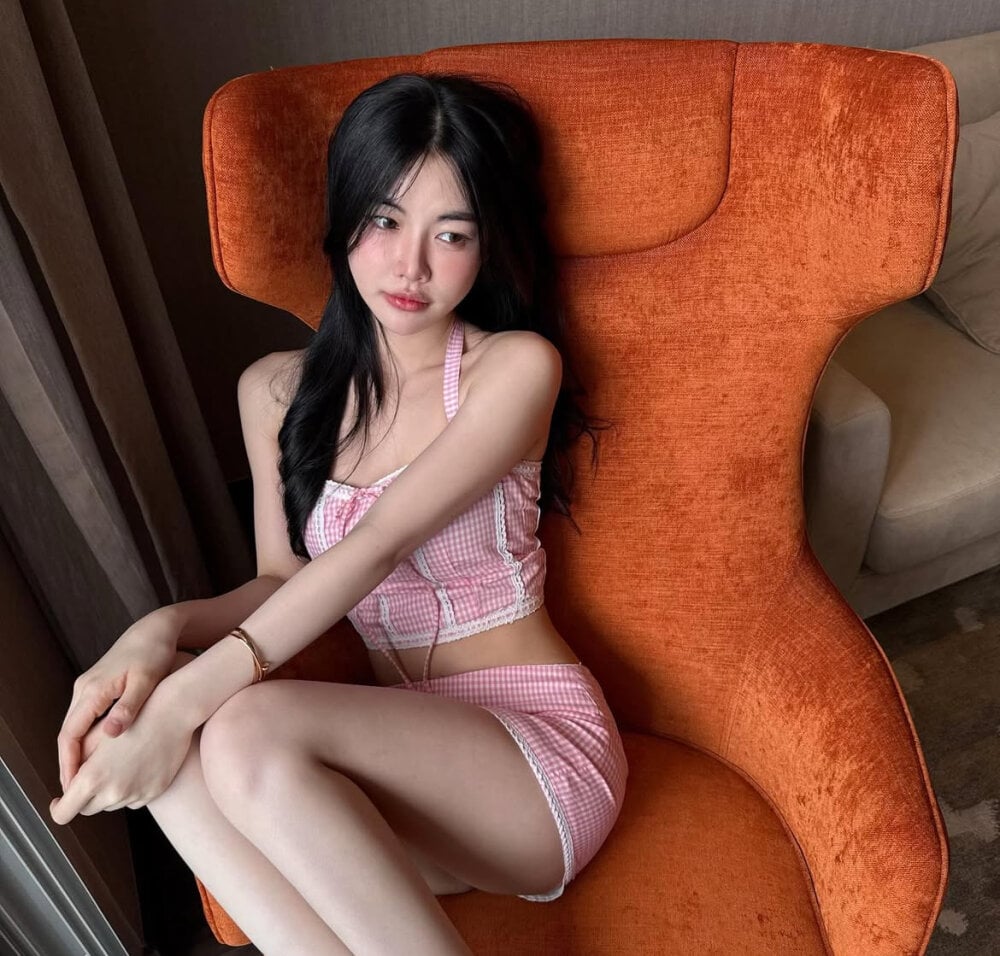 CoupleSquirt69