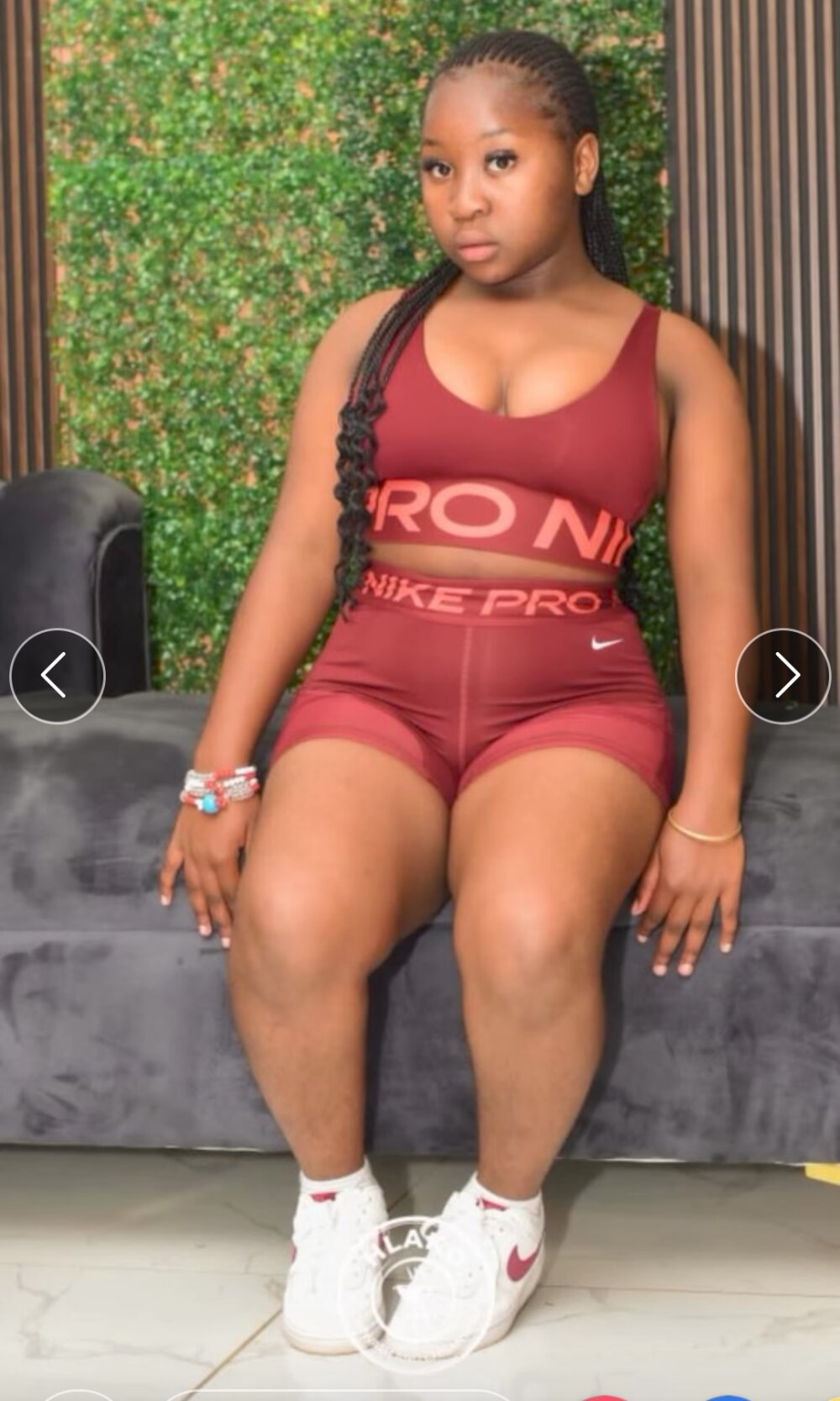 Curvy-cute