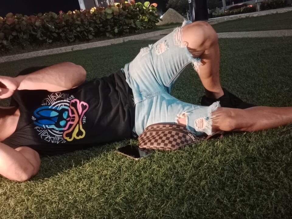DIEGOHOT21CM_S7