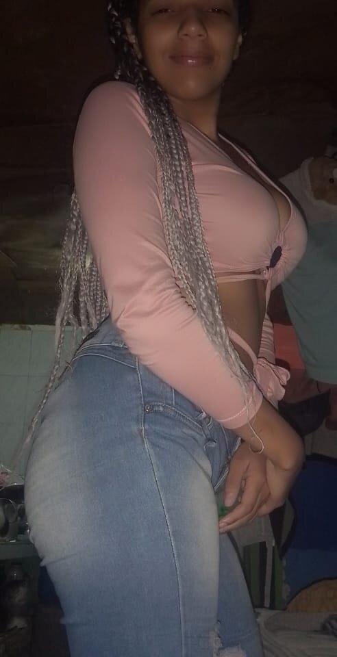 Ebony_sofia