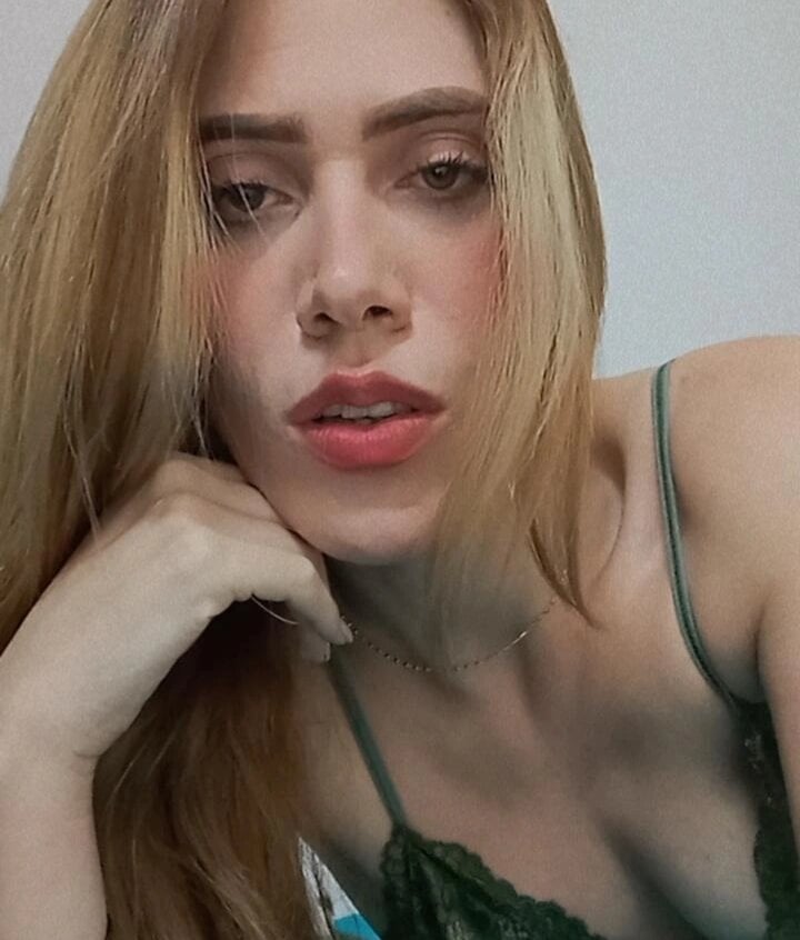 Eliana_Suaress