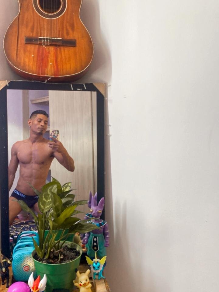 Erotic_city_boys