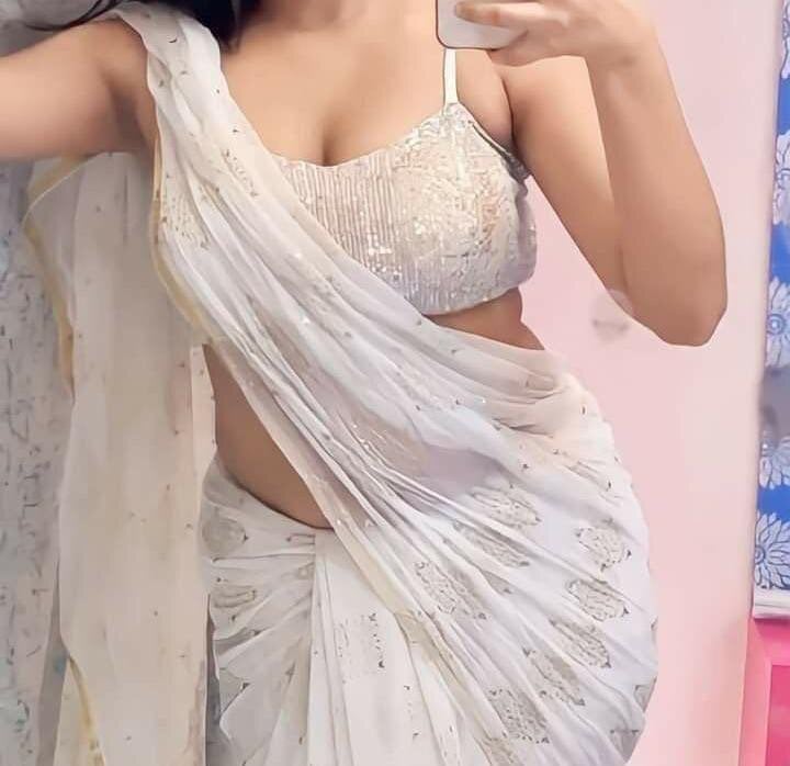 Glowing_Riya