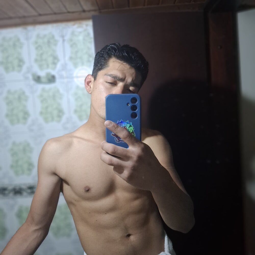 Hiian_supernaughty