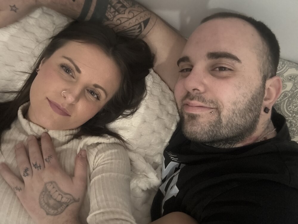 HornyCouple_FeetLover