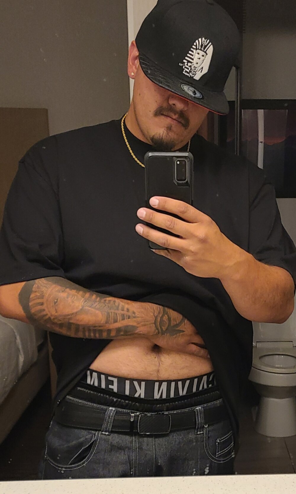 Hornyking8819