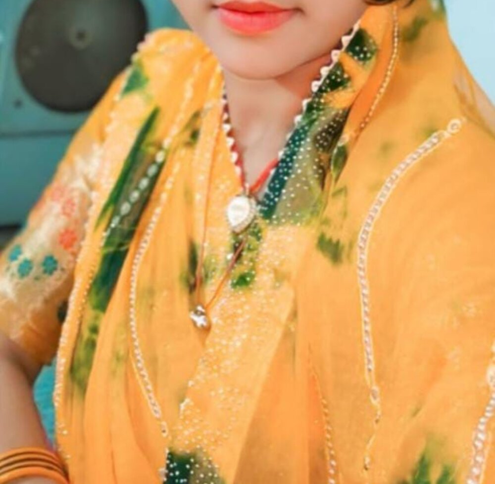 Hot_rani04