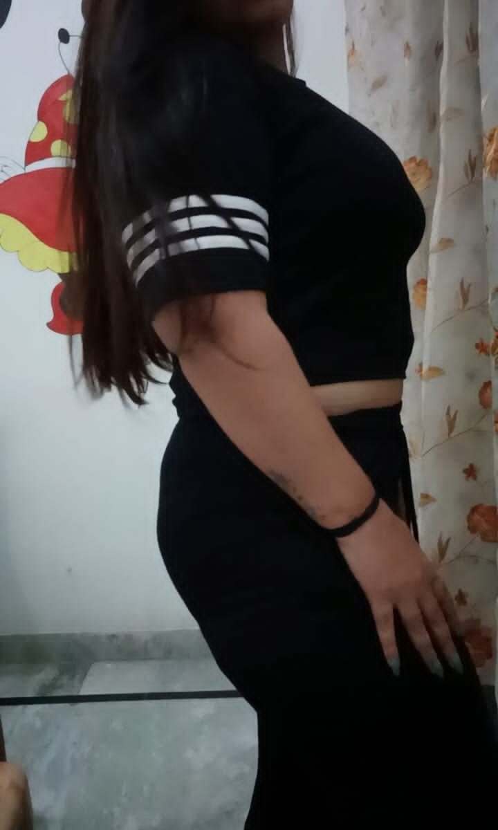 HottiSara