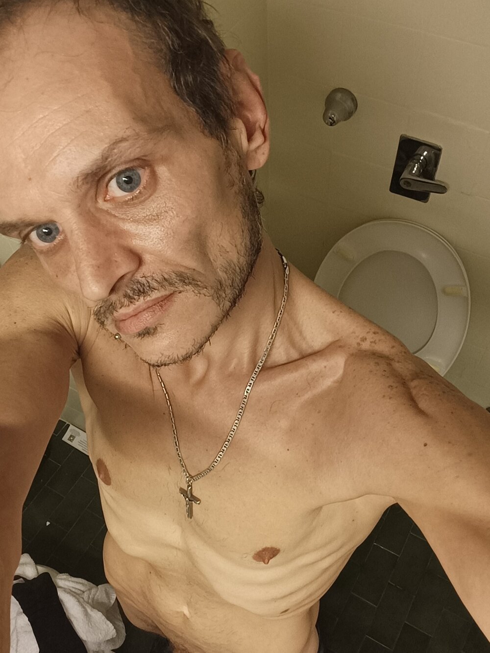 Ilovesquirt84