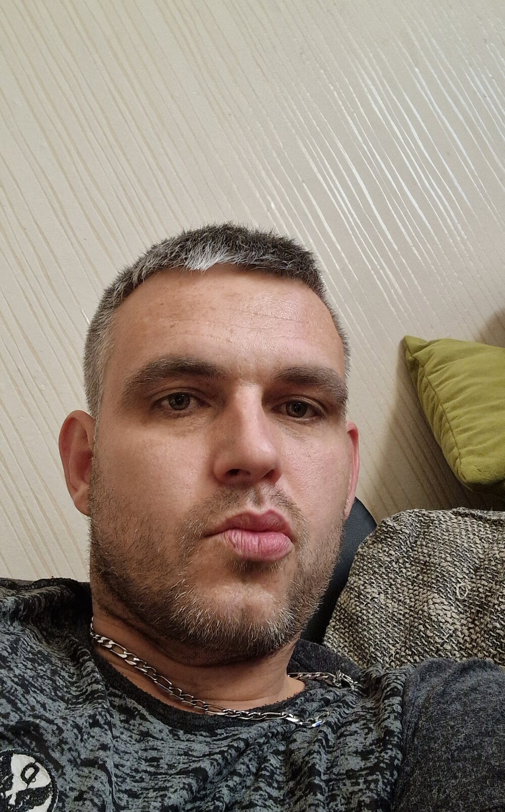 IvanIvan2777