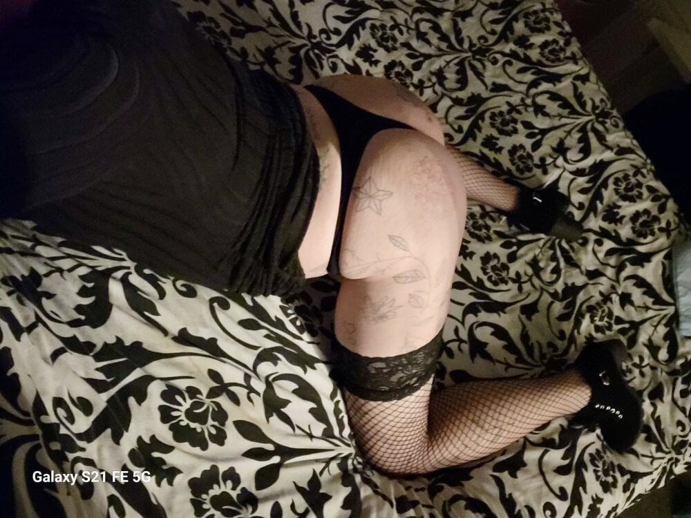 Jade-CD-Bottom