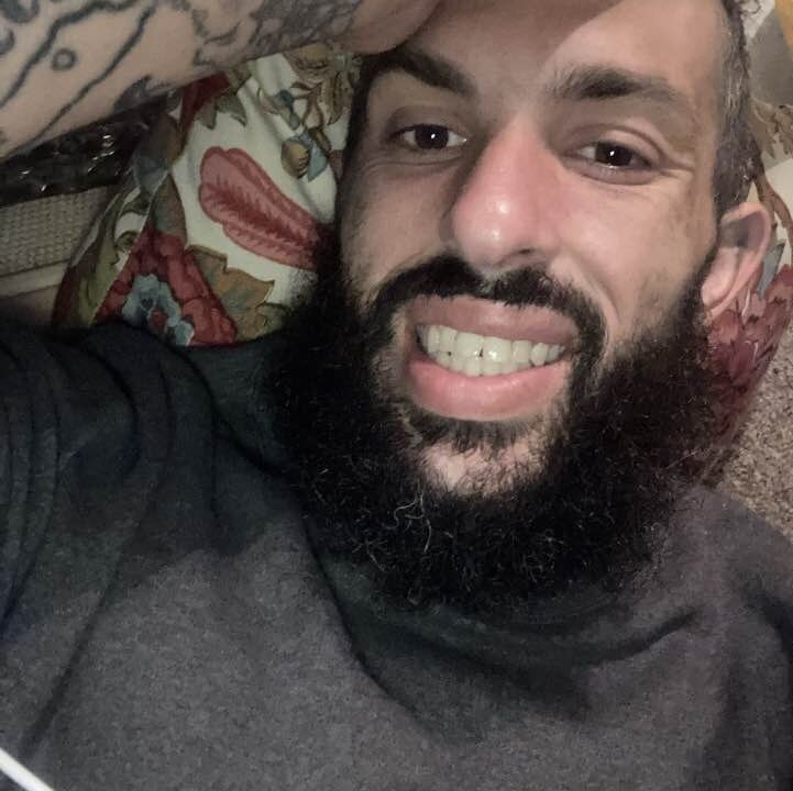 JohnDoevibEzzzz