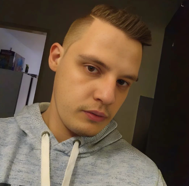 Julian0744