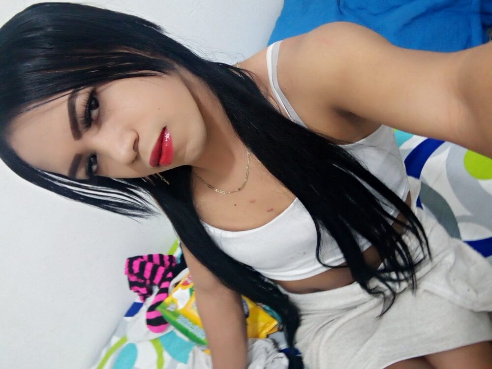 Julieta_Dirty1