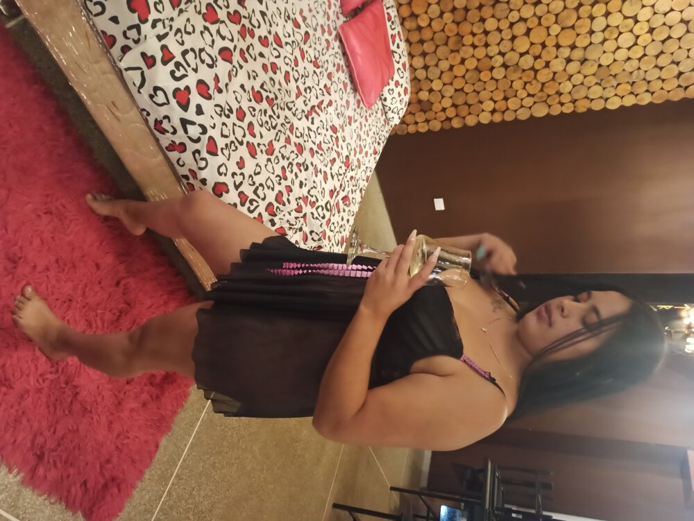Katrina_Jones