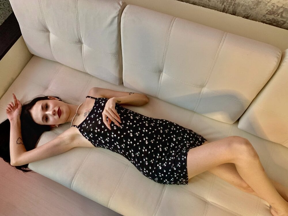 KiraBennett