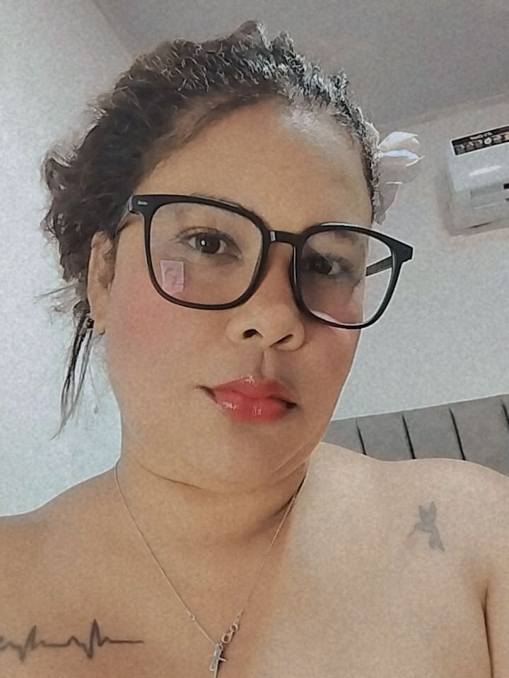 La-morena-hot