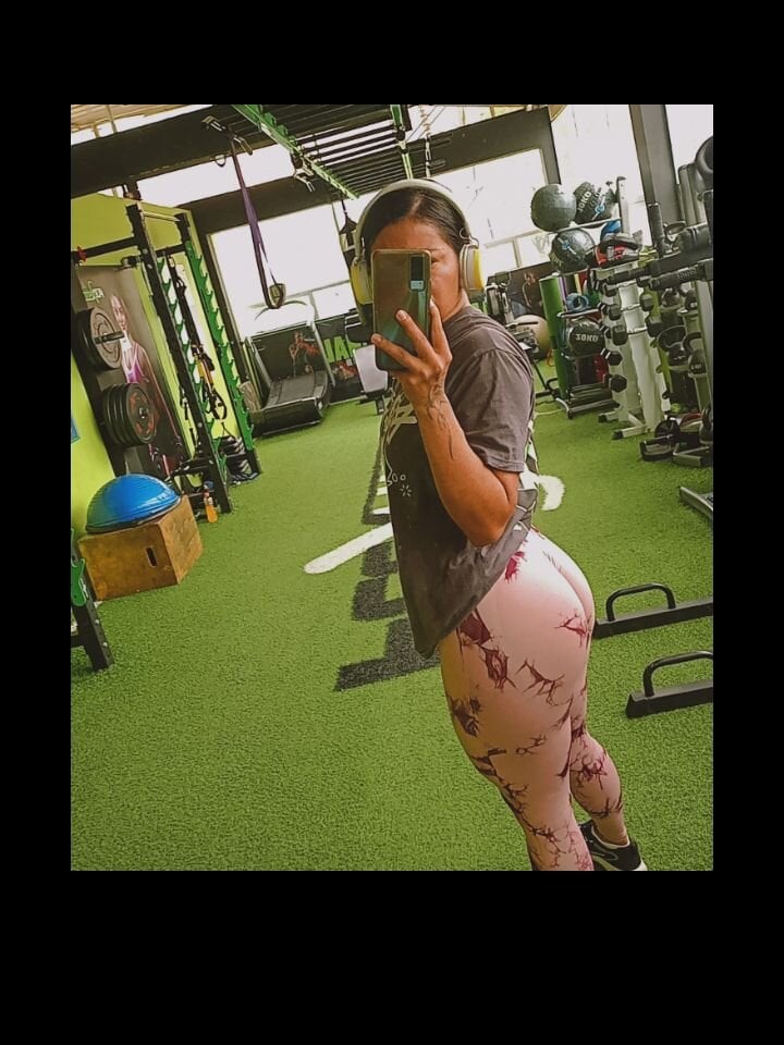Larissa1