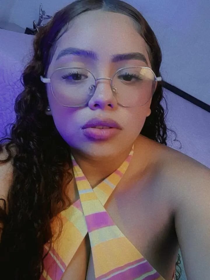Layla_bigboobs