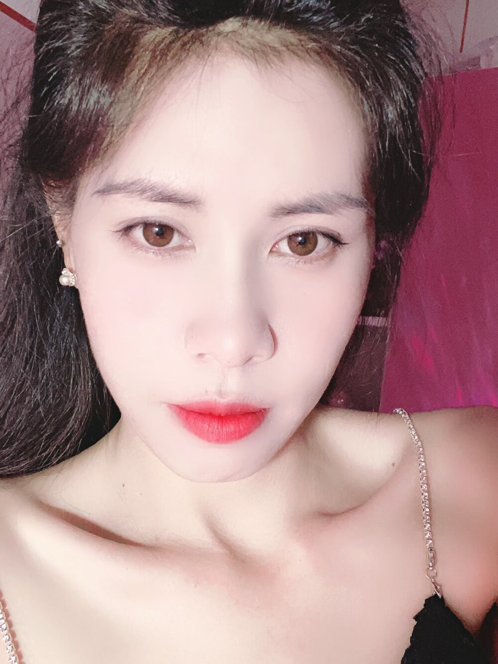 Lilyy-y