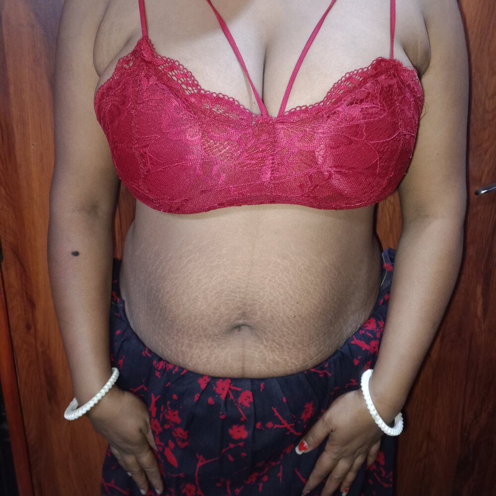 LovelyPriya3
