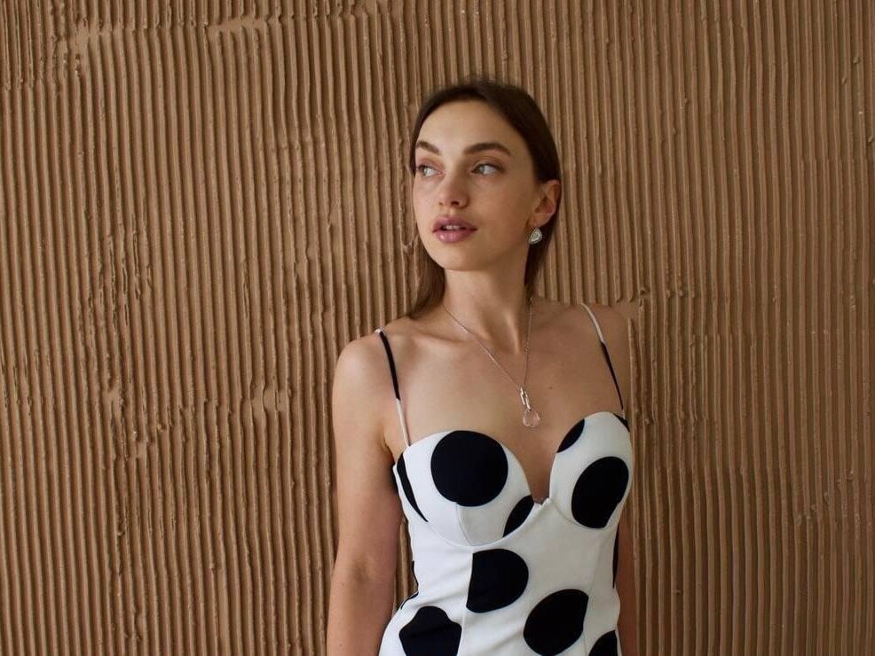 LovelyeeMia