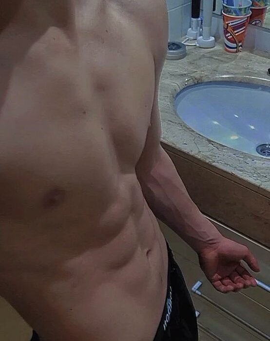 Lucaasi21