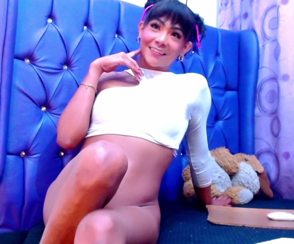 LunaEva1