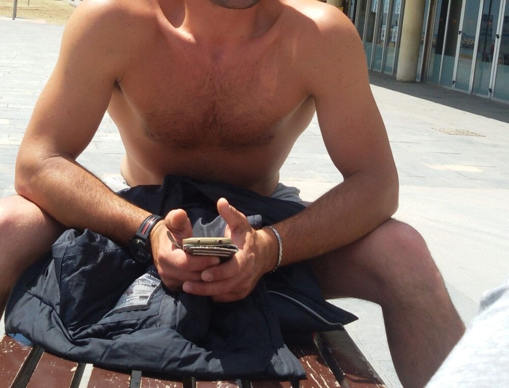 Maurzio@xh