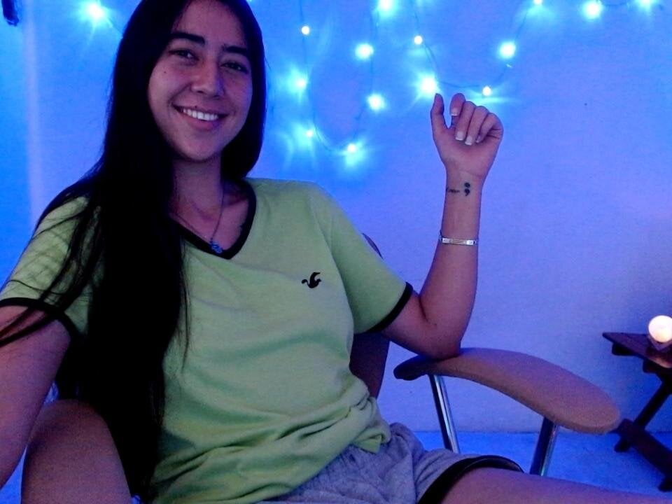 Maylin_brown